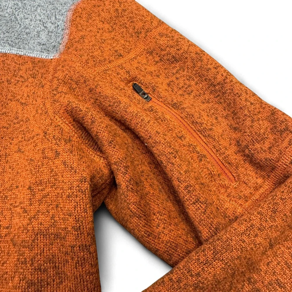 The North Face Mens Gordon Lyons Quarter Zip Fleece‎ Pullover Orange Gray M